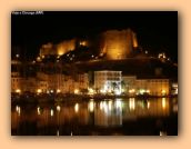 Vista nocturna de Bonifacio